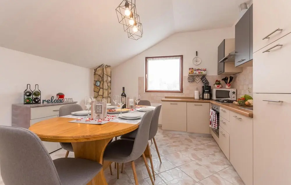 Stunning Home in Tinj With 3 Bedrooms, Wifi and Outdoor Swimming Pool