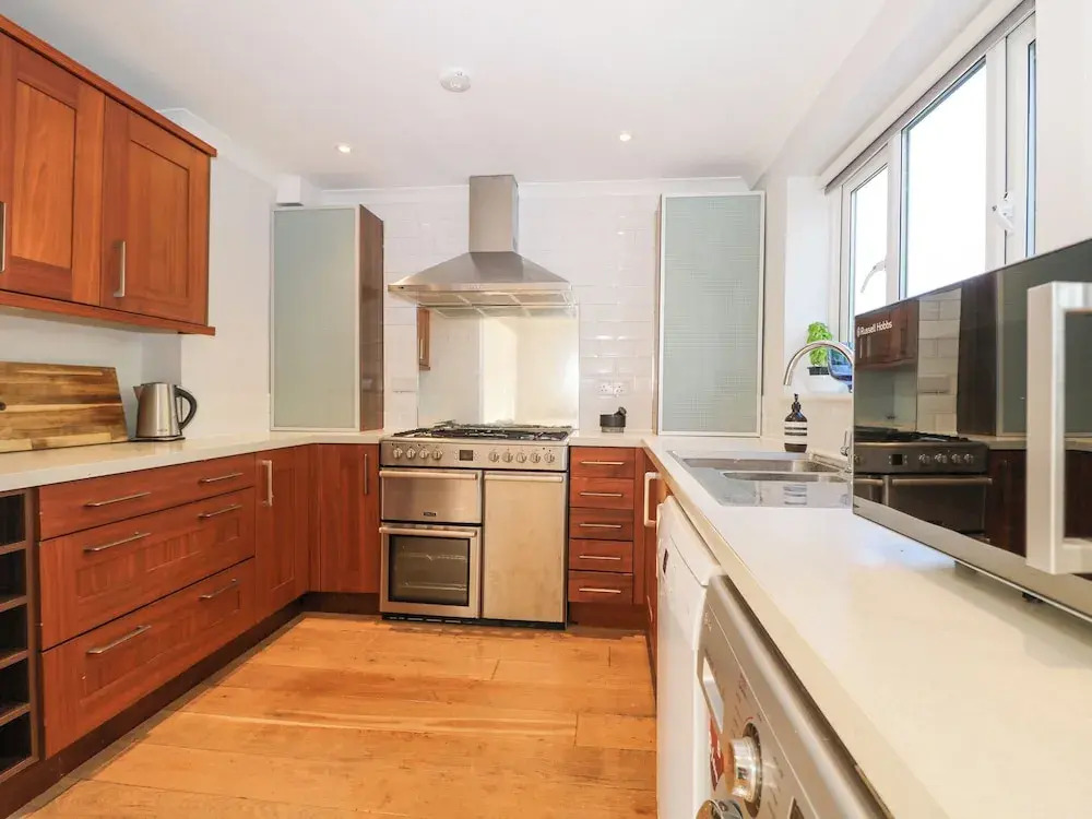 7 Daltons Place