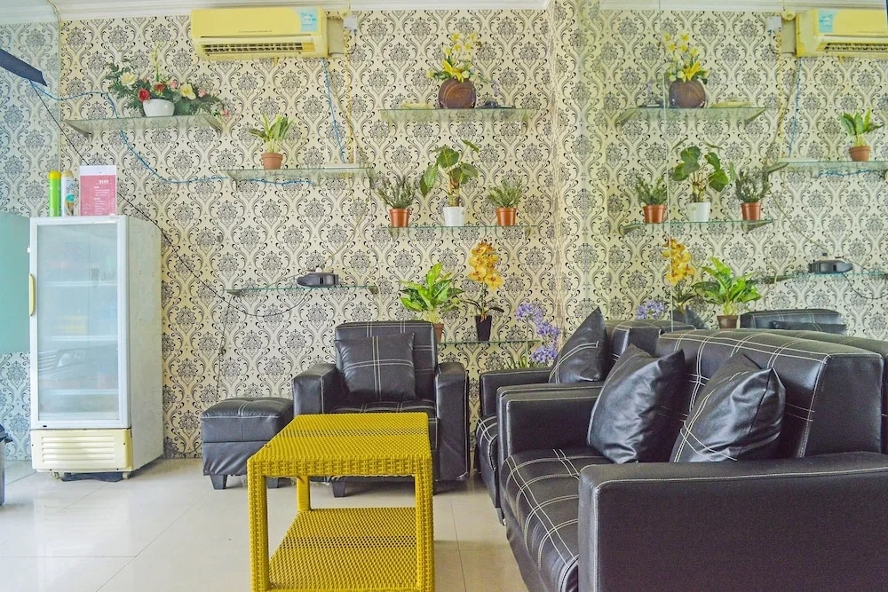 SPOT ON 91660 Red Rose Guest House