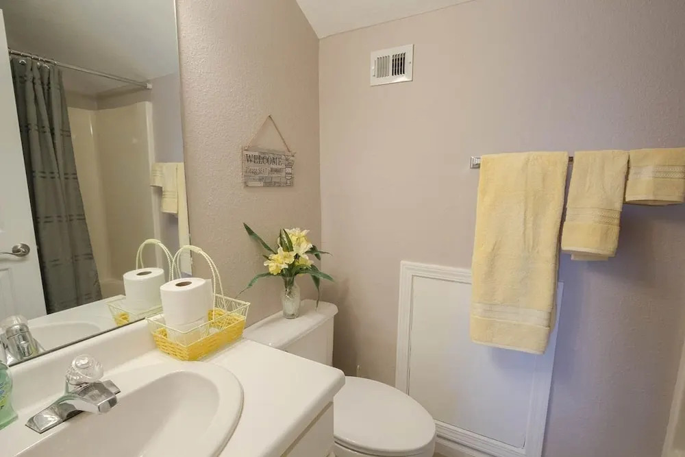 Perfectly On Pointe 3 Bedroom Condo by Redawning