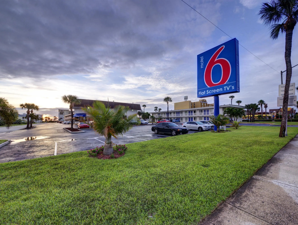 Motel 6-Cocoa Beach, FL