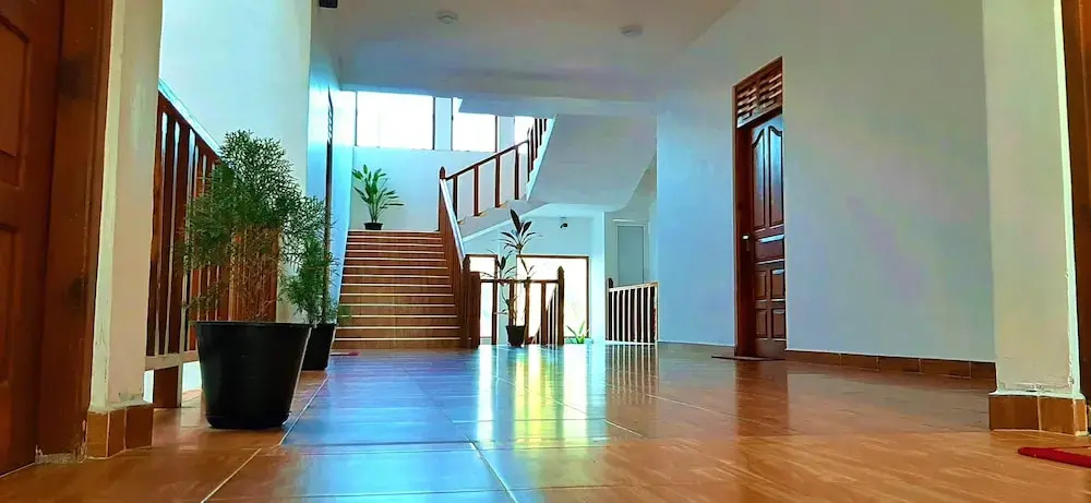 Dream Palace Family Guest House Mirissa , Beach 50m