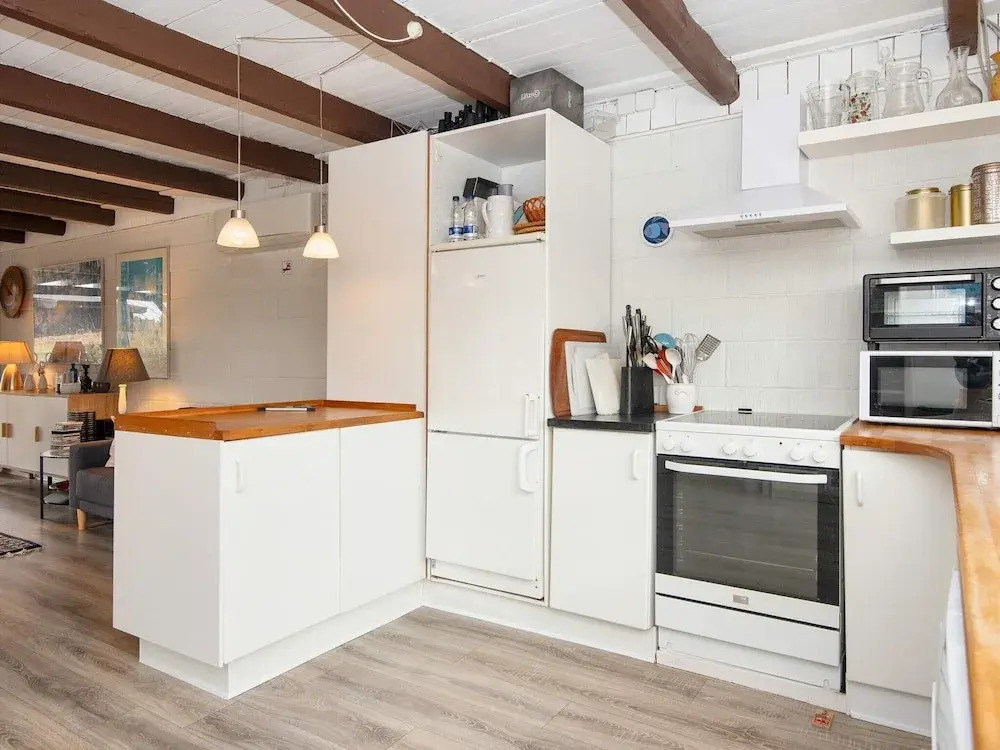 6 person holiday home in Ebeltoft