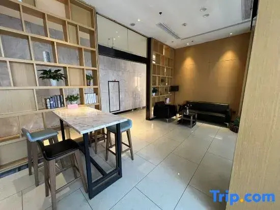 Yimei Hotel (Zhengzhou International Trade 360 Zoo)