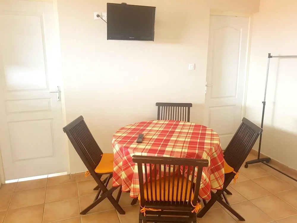 Apartment With one Bedroom in Les Anses-darlet, With Furnished Terrac