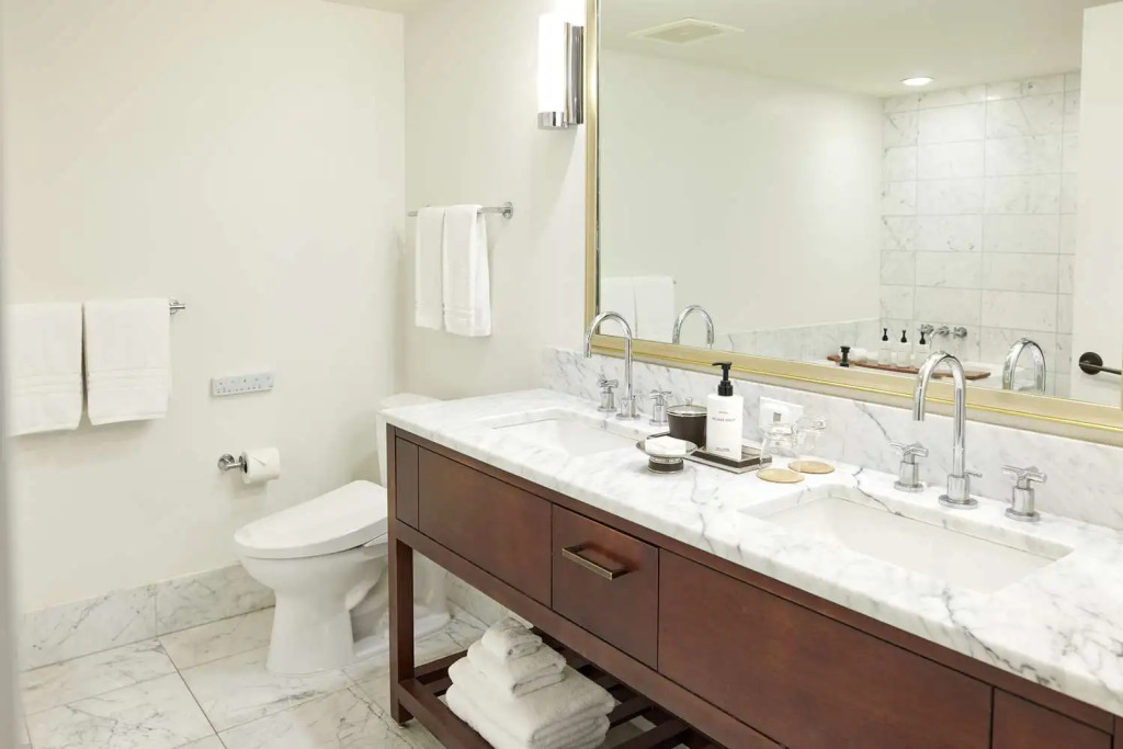 Ka Laʻi Waikiki Beach, LXR Hotels & Resorts