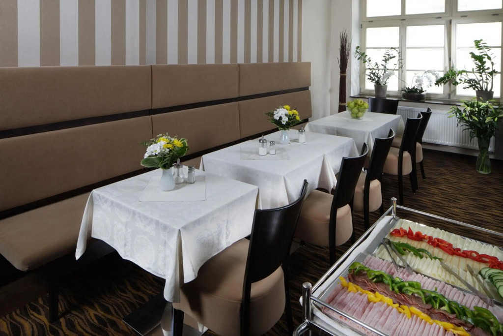 1.Republic Hotel