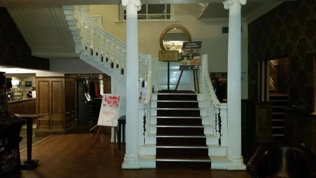 The Three Tuns Hotel Wetherspoon