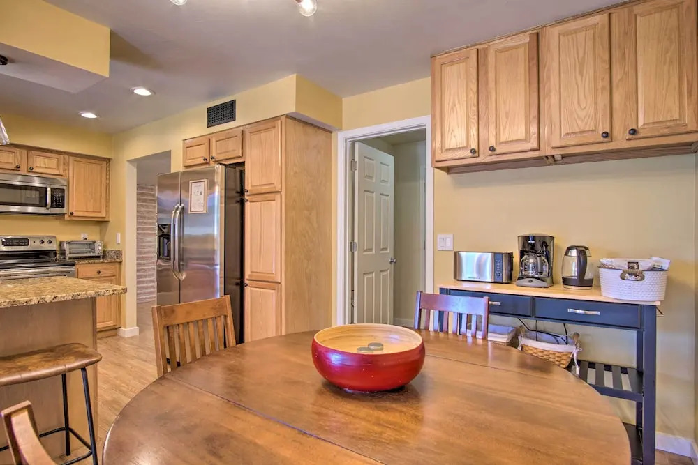 Eastside Home w/ Pool Near Hiking