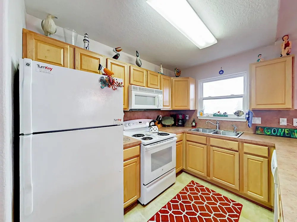 4130 Hardin Drive Cottage 3 Bedrooms 2 Bathrooms Cottage