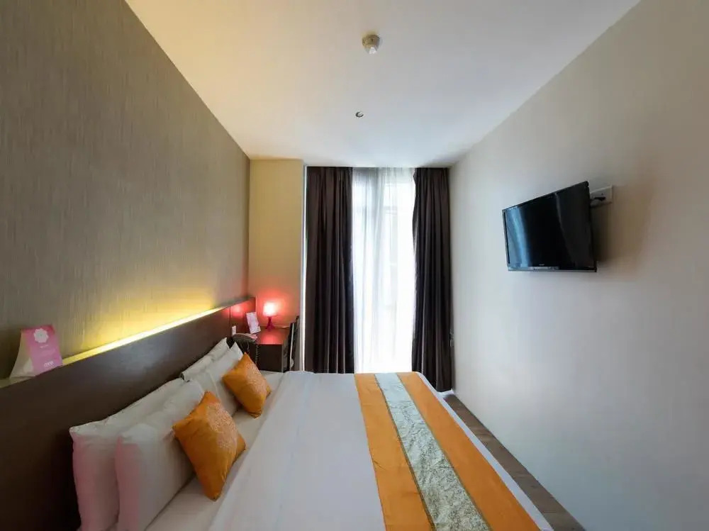 OYO 139 The Marque Hotel