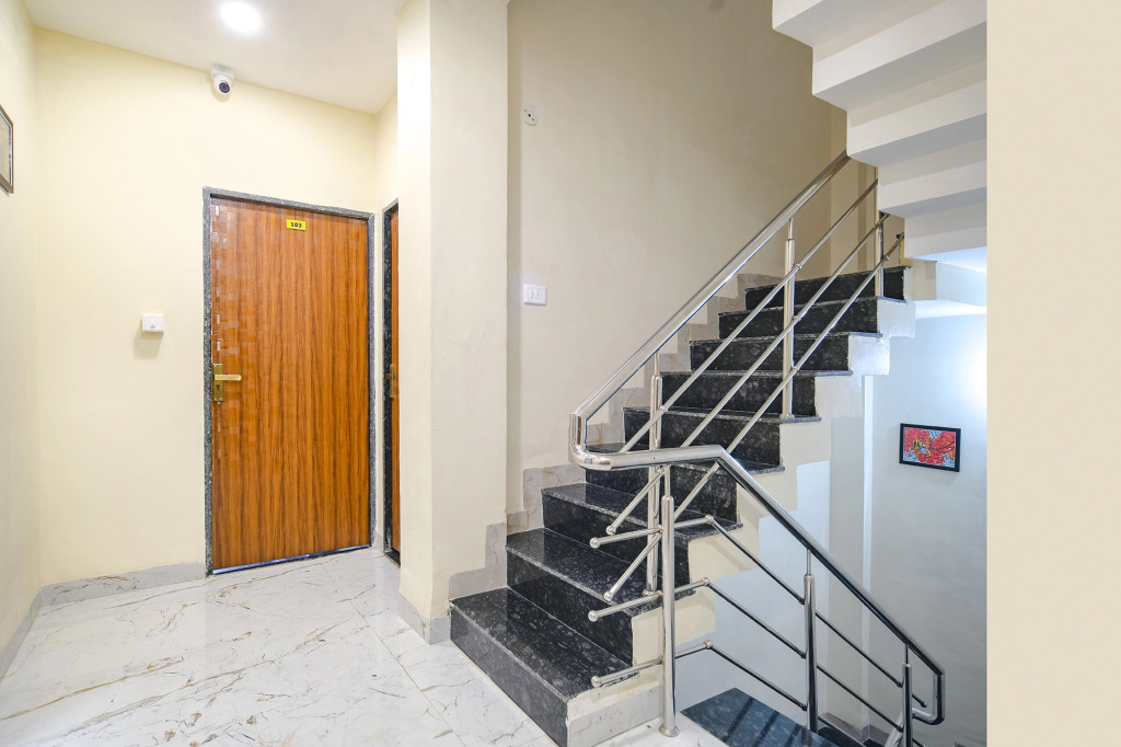 FabHotel Atharv - Airport
