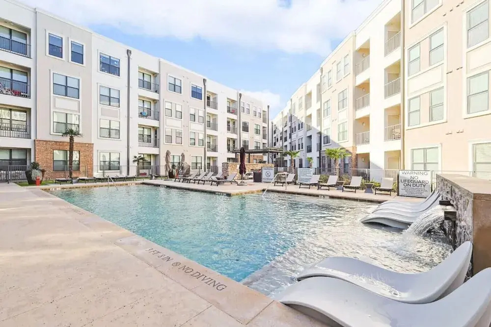 Lux 1B w Pool Near Toyota HQ, The Star, Legacy West