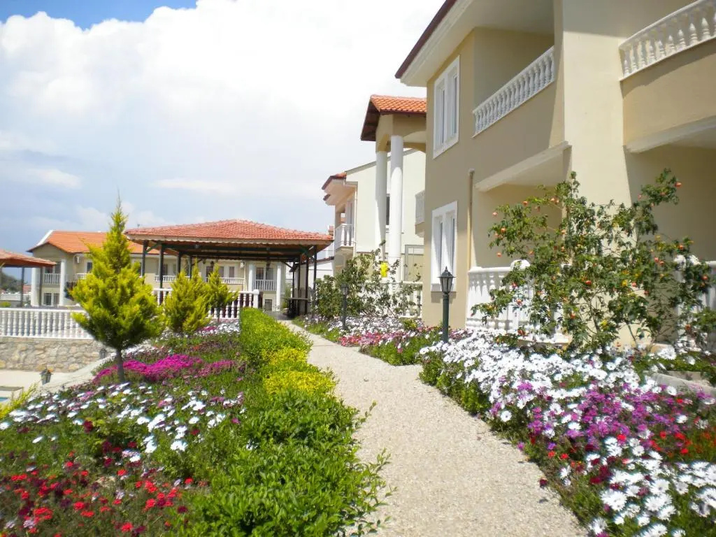Larimar Suite Hotel