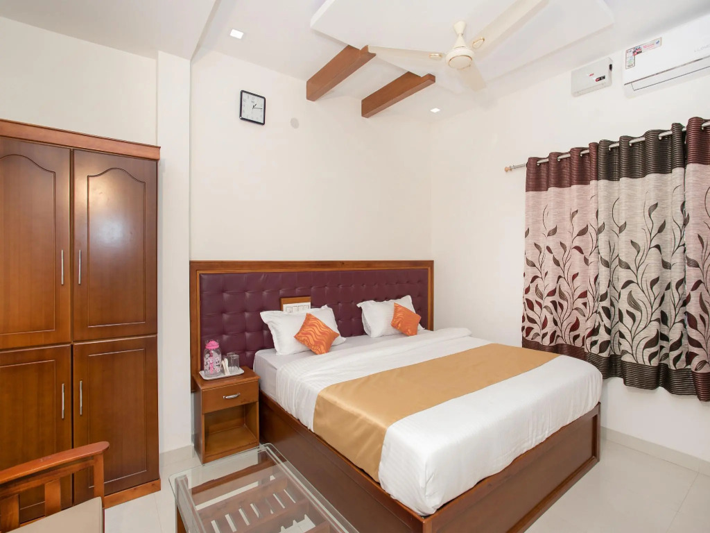 OYO 11097 Hotel Grand Arabian