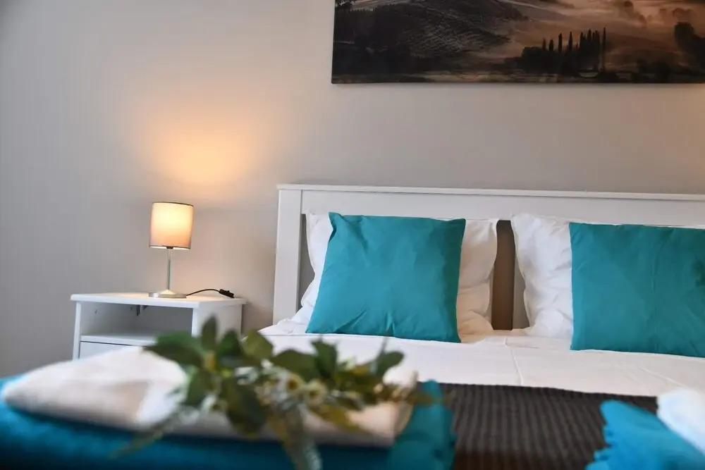 City Breaks With Pool - Belvedere Apartment