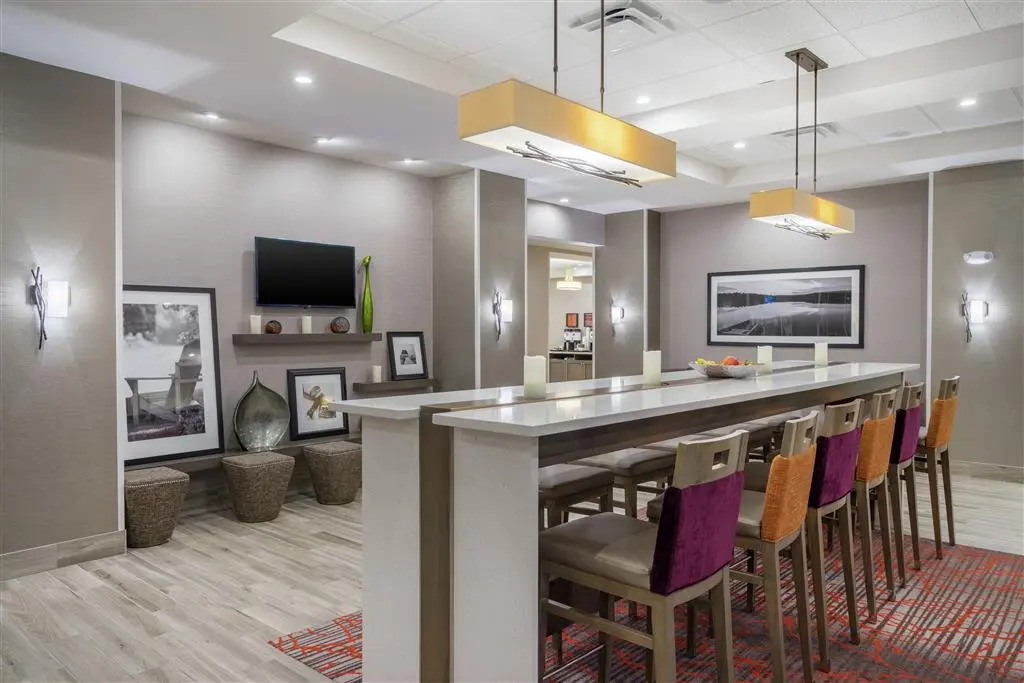 Hampton Inn by Hilton Oxford, ME