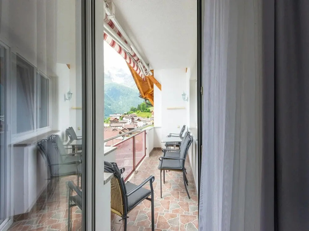 Apartment in Strengen near Ski Slopes