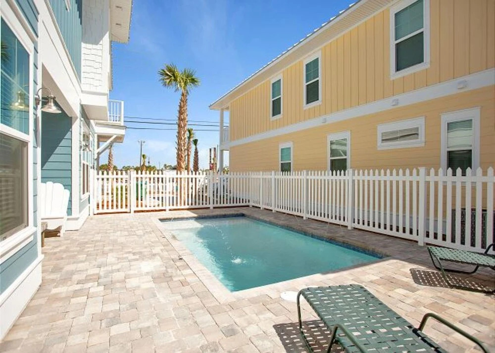 5509 Thomas Drive by Forehand Rentals