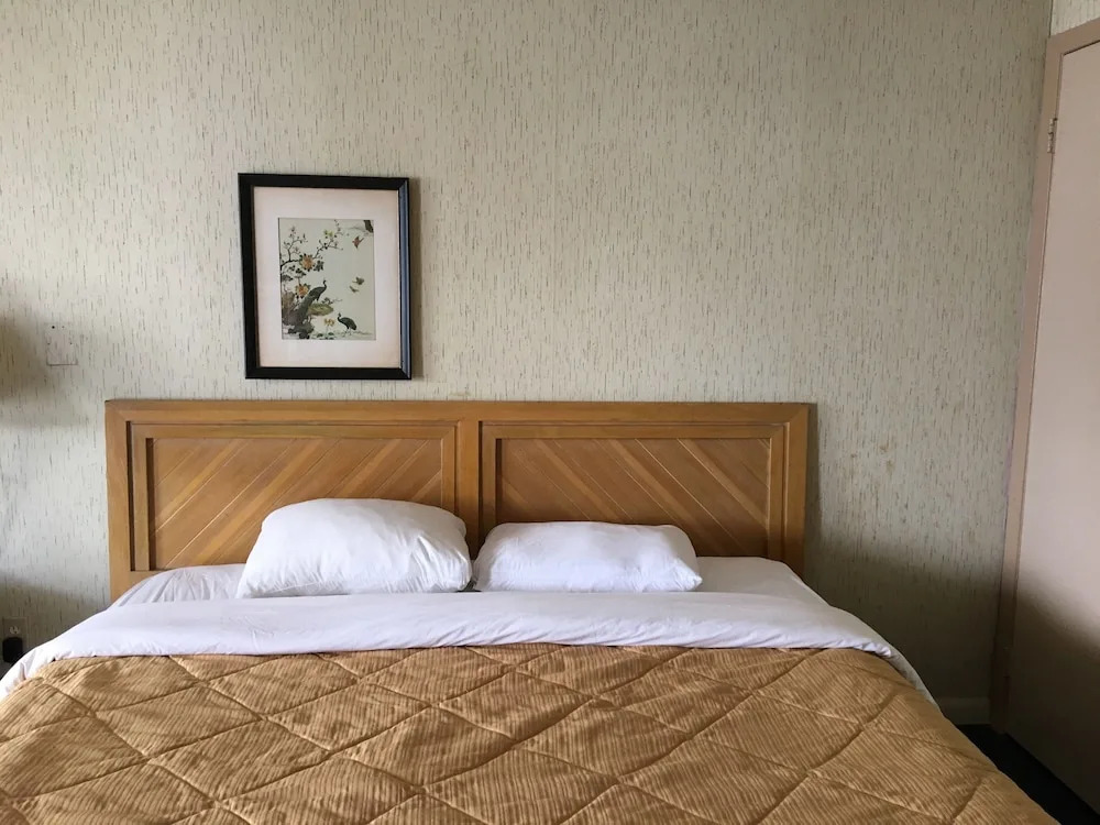 Town House Motel Inn