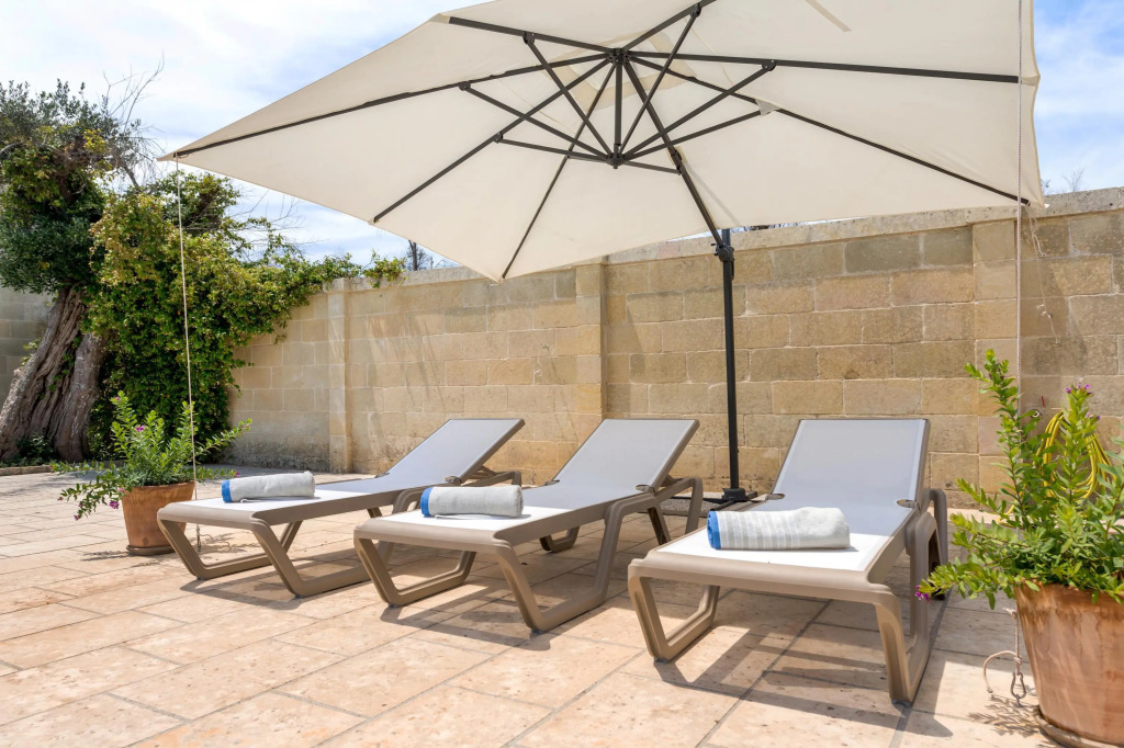 Masseria Le Giare In Carpignano Salentino