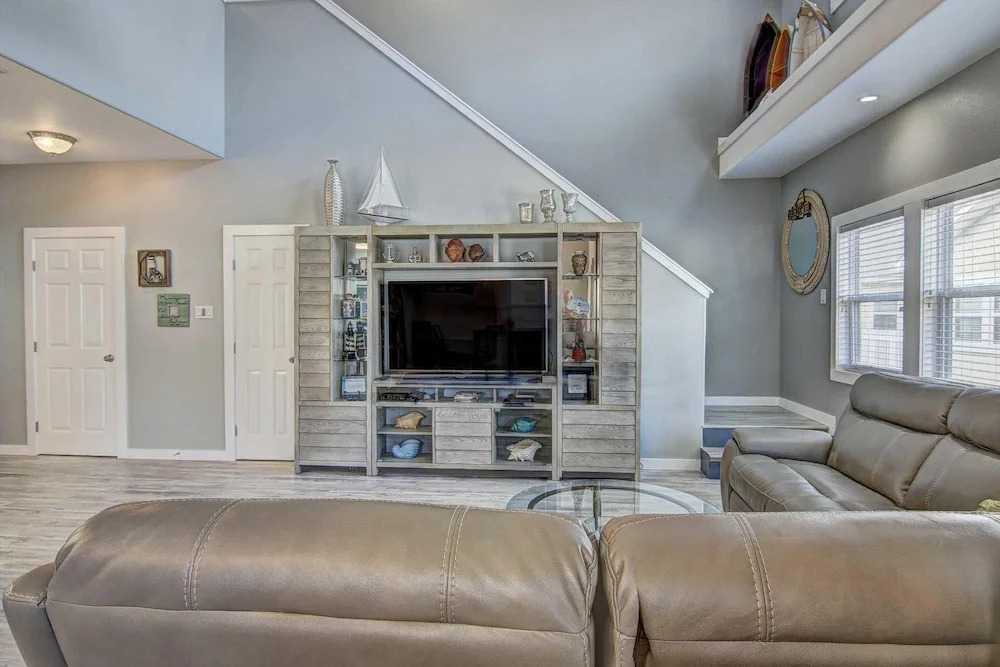 Safe Harbor - 3 Br Townhouse