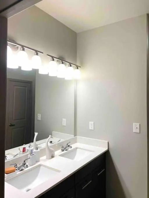 Downtown Luxury Apartment