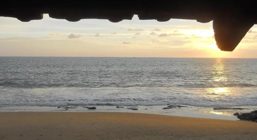Beach House Negombo