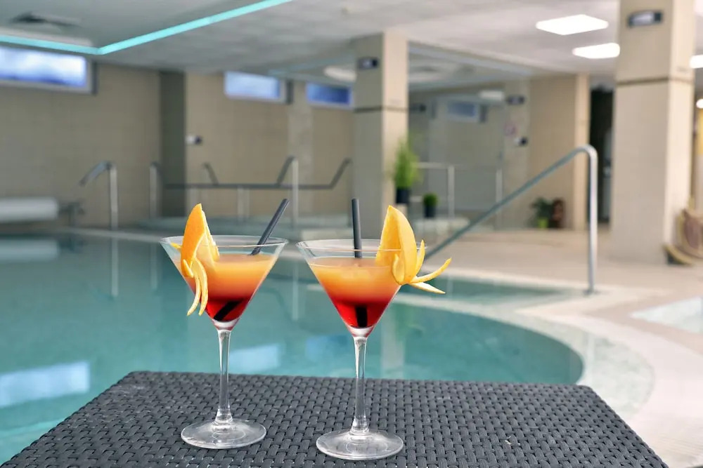 Granada Konferencia Wellness Sport Hotel
