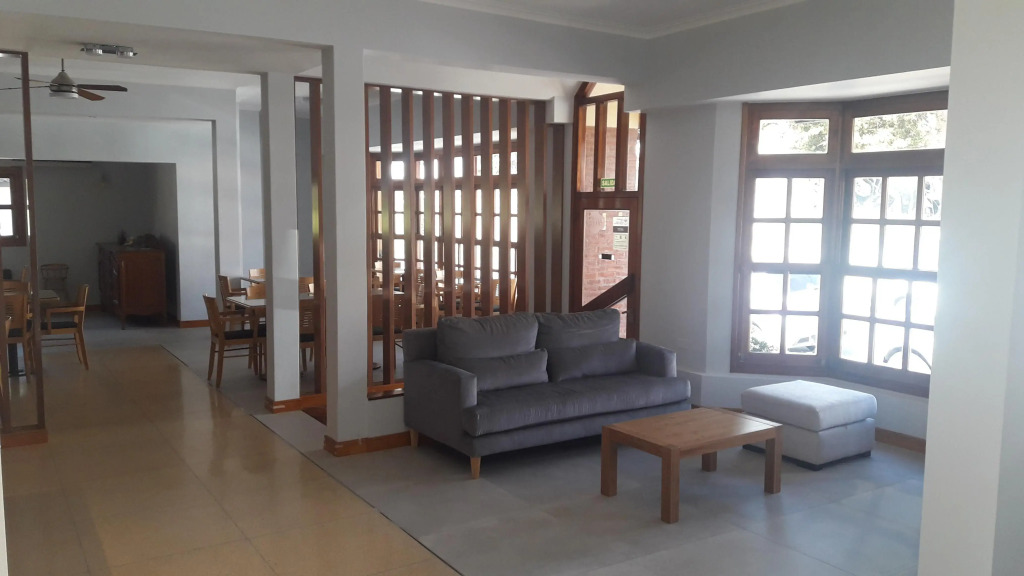 De la Plaza Hotel y Apart