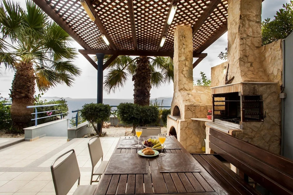 Villa Afrodite PRIVATE POOL On The Roof Sea View