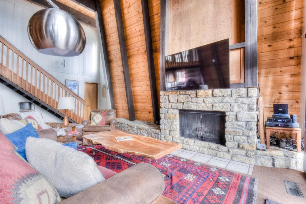 Dollar Point Lookout 3 Bedroom Cabin by Redawning