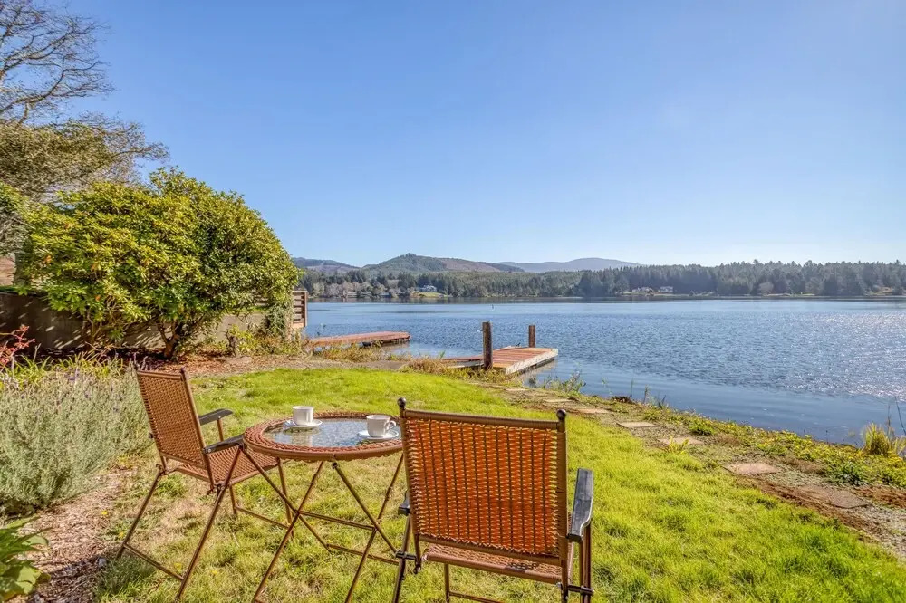 Regatta Park Lake House
