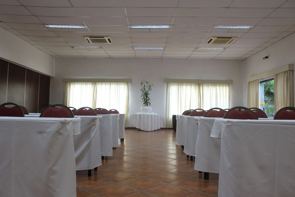 Paradies Hotel Express