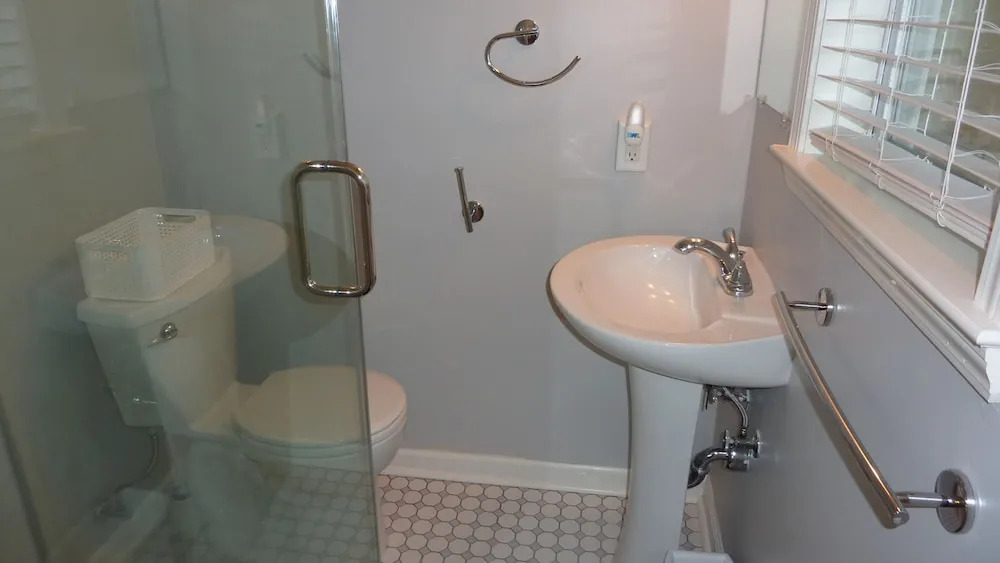 Mellow Yellow - 3 Br Home