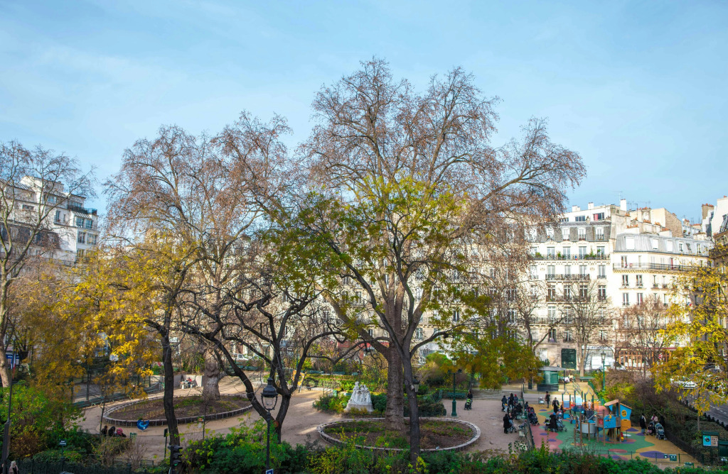 Отель Montholon Paris