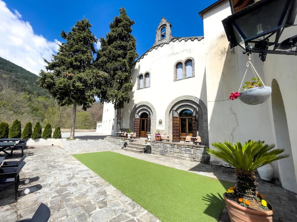 Angelats Hotel