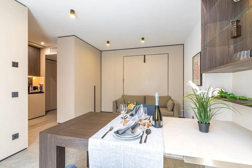 Icon H 306 Suite Micro-living