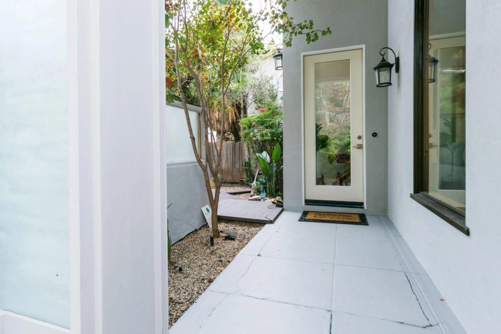 Culver city ·4045 Jackson