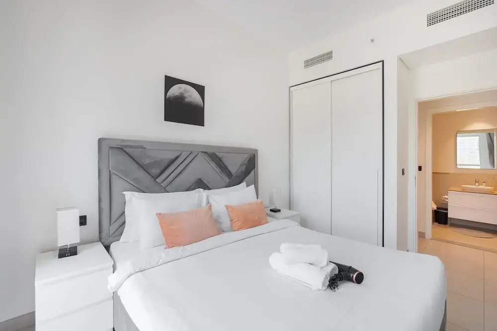 Dubai Hills Sleeps 4 in a Great Location