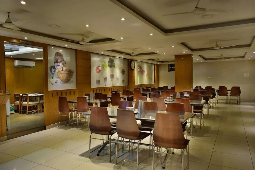 Hotel Raja Rani Residency