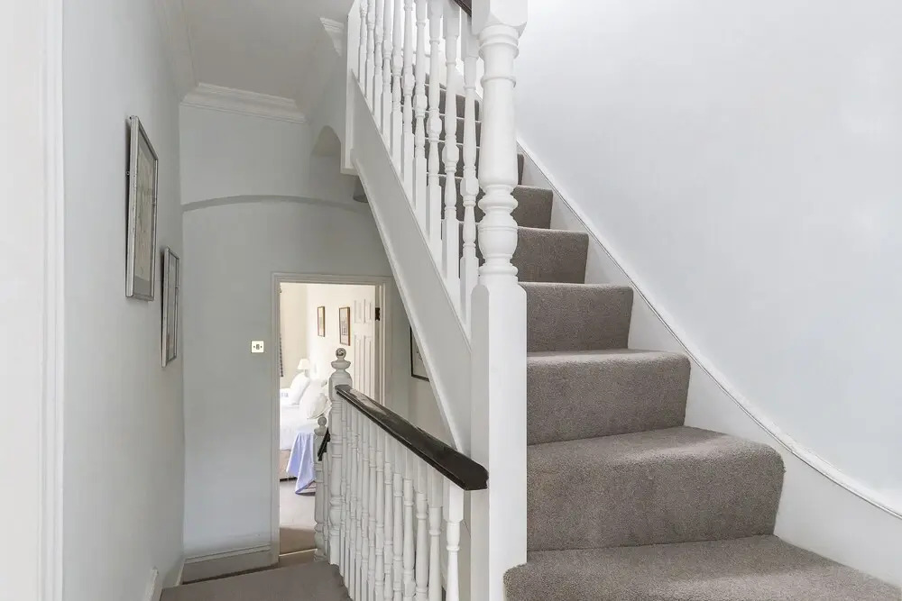 JOIVY Charming 3 bed house with a rooftop terrace