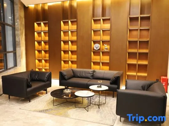 Wutong Hotel (Yingbin Road, Wanda Plaza, Huiji, Zhengzhou)