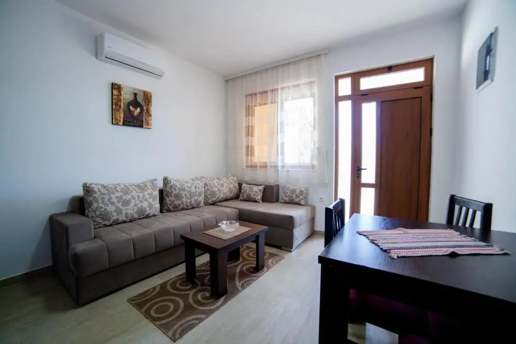 Apartments Kollari