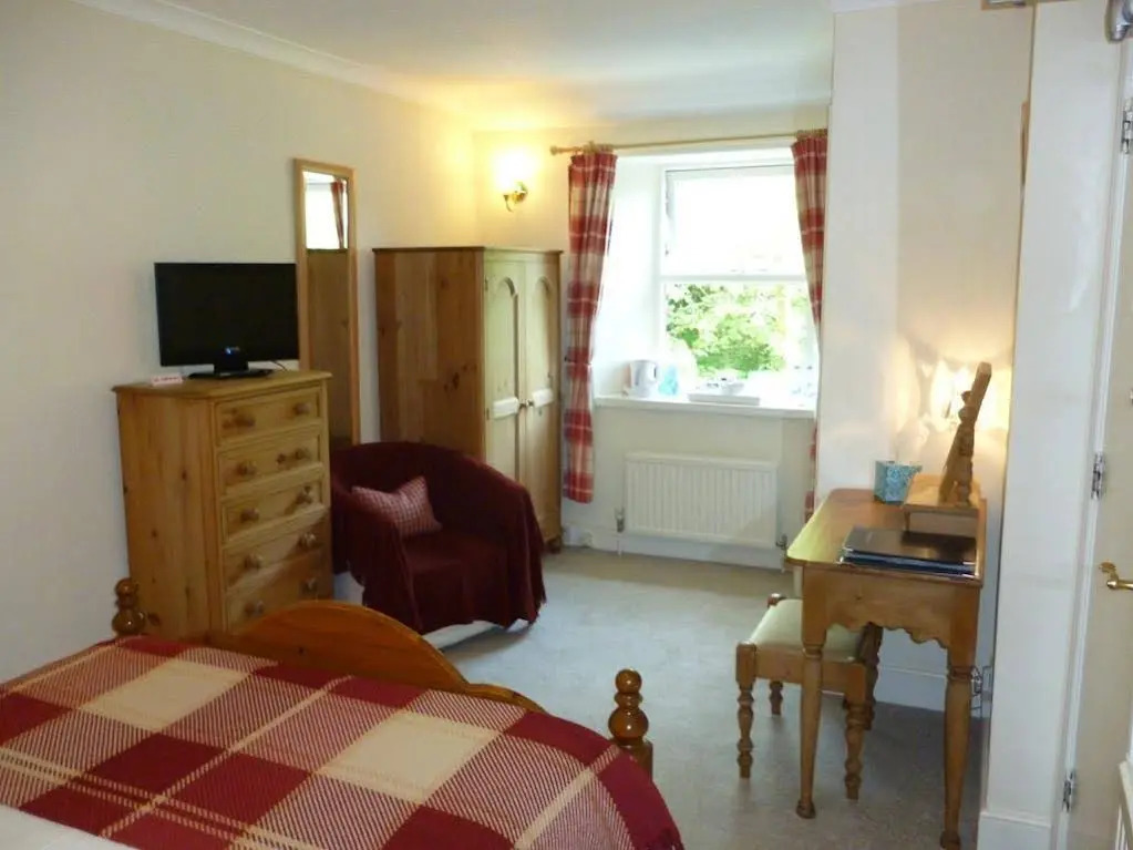 Riverside Bed  Breakfast
