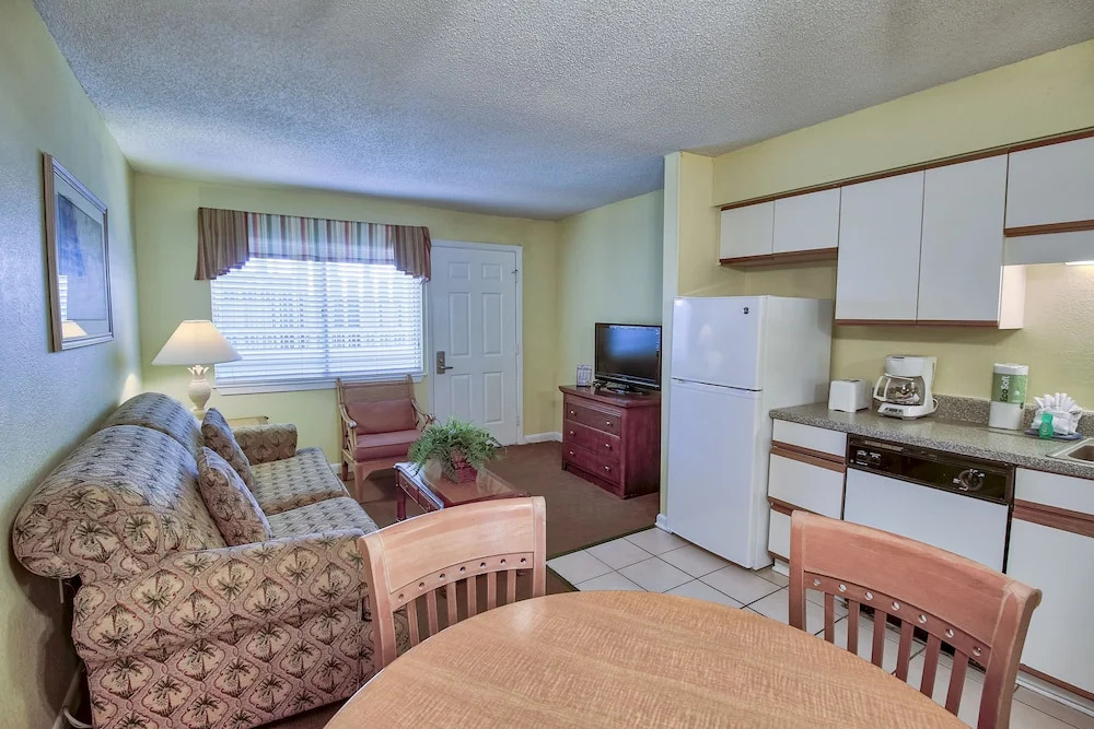 Club Destin Condos
