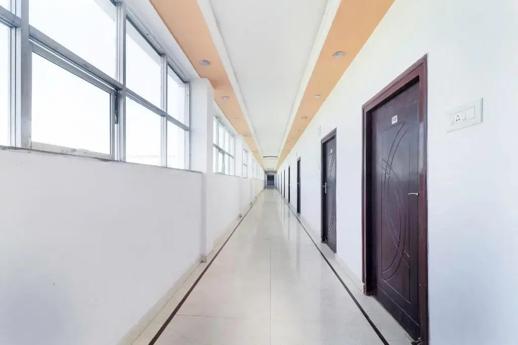Hotel Shiv Villas by OYO Rooms