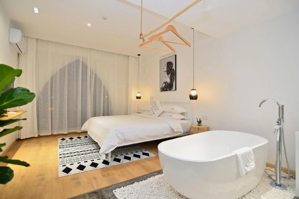 The One Hotel