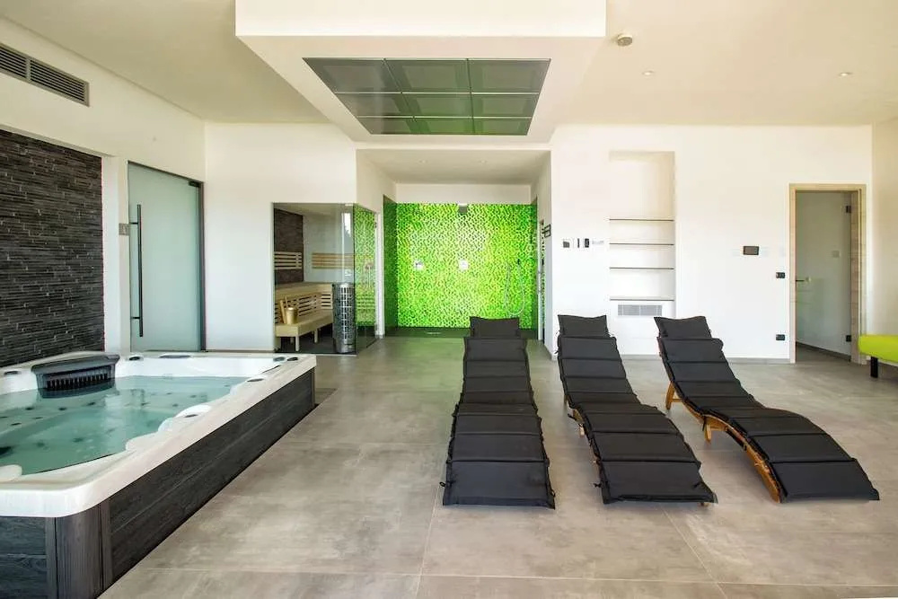 Villa Rita Pool & Spa