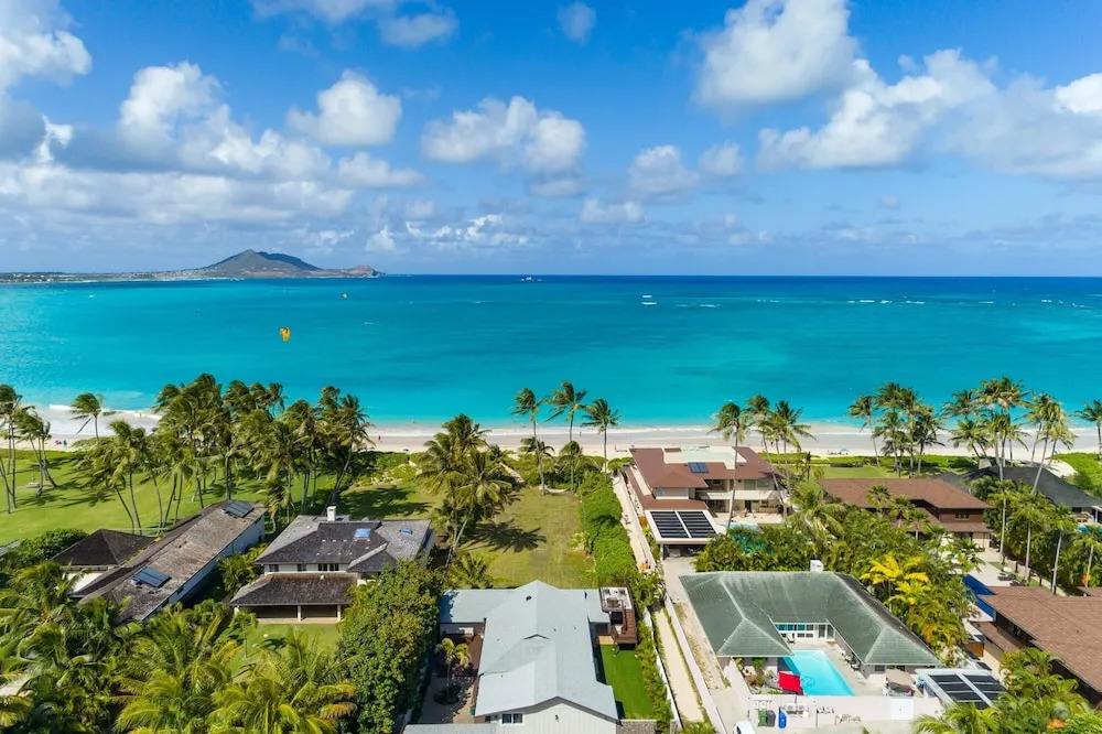 Hale Oahu Villa by Avantstay Kailua Beachfront House! Coastal Luxury!